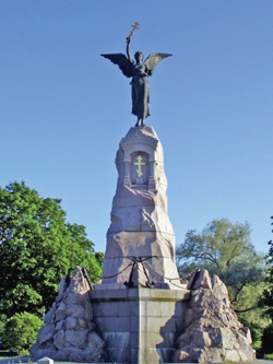Памятник броненосцу "Русалка".